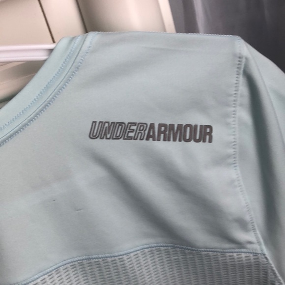 UNDER ARMOUR RUNNING TEE - Picture 3 of 5